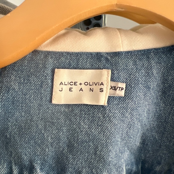 Cropped Alive and Olivia jeans jacket - Picture 2 of 3